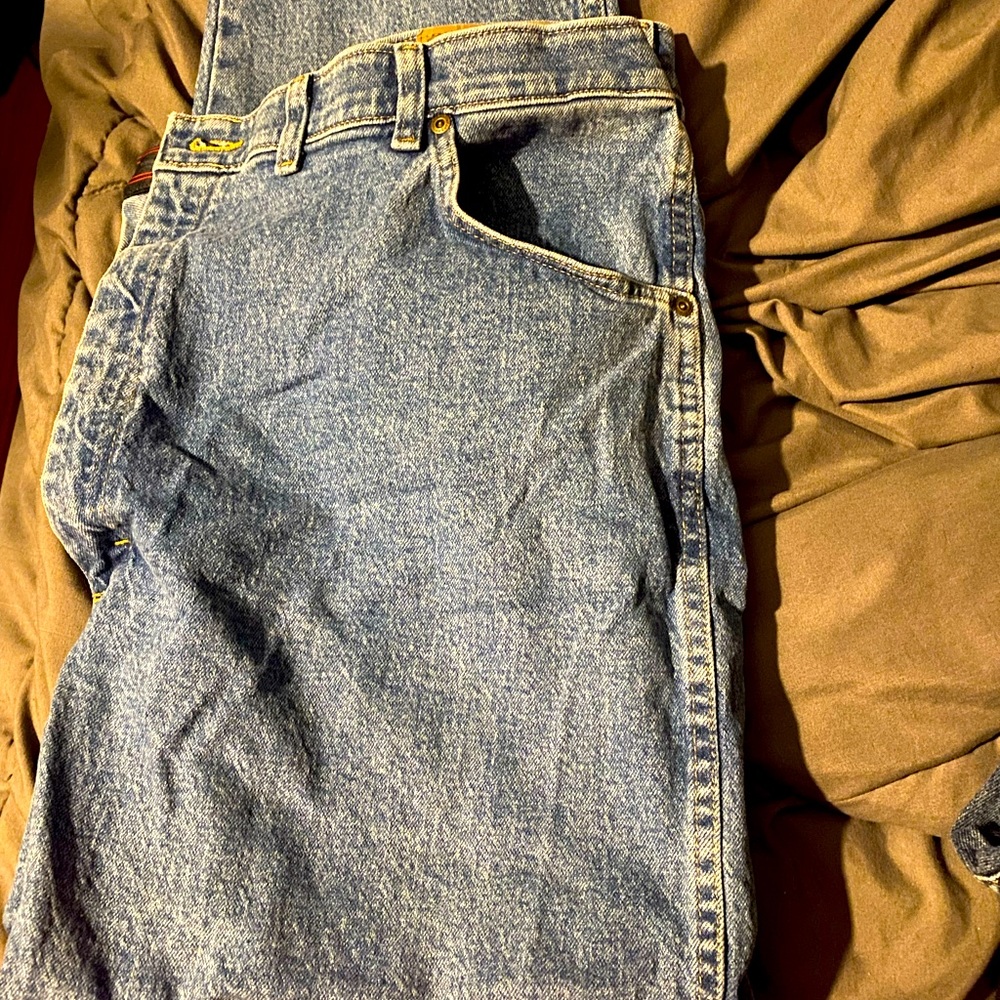 Mens Wrangler Jeans size 44x 30. Very good condition